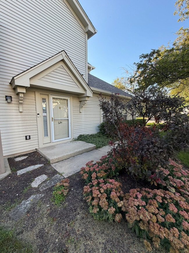 Photo - 1216 Tennyson Ln
