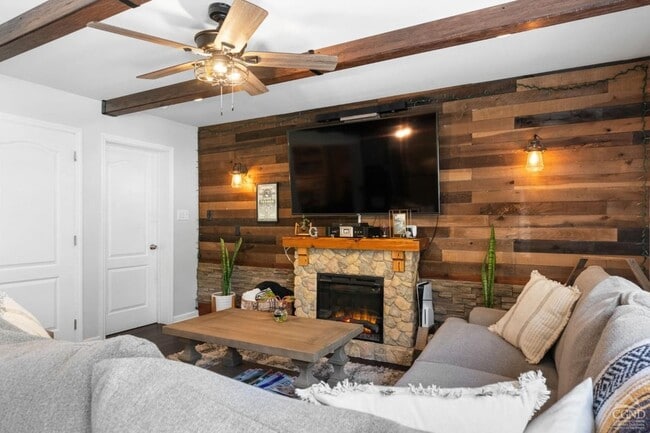 Photo - 174 Grove School Rd