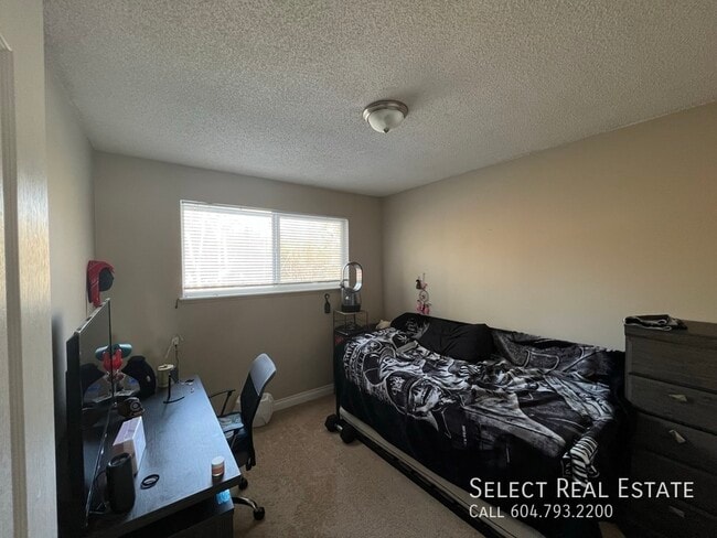 Photo - 45185 Wolfe Rd