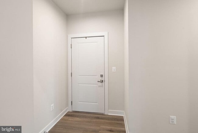 Photo - 46294 Mount Milstead Ter Unidad 200