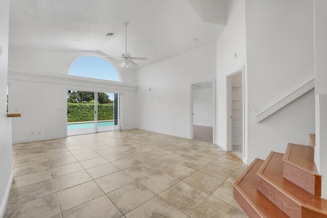 Photo - 4355 Leicester Ct