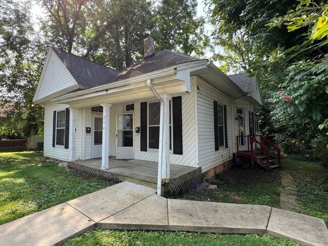 Photo - NEW KITCHEN & BATH REMODEL! Available Augu...