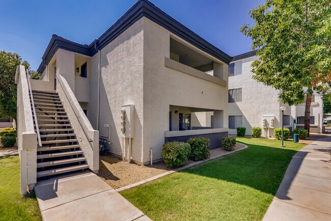 Photo - Pavilions at Arrowhead