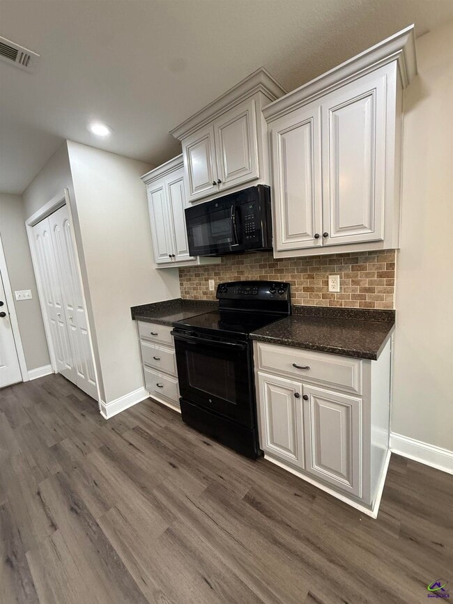 Photo - 109 Ellington Ct