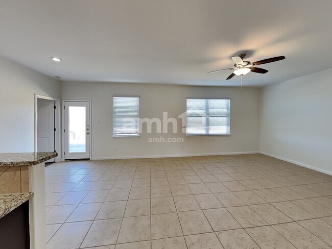 Photo - 6292 Begonia