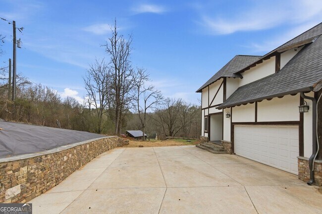 Photo - 1776 Old Country Pl