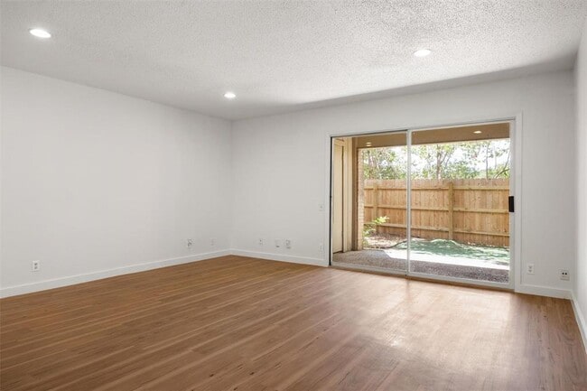 Photo - 620 S 1st St Unit 116