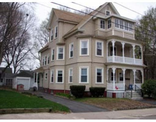 Building Photo - 48 John St Unit 2 floor