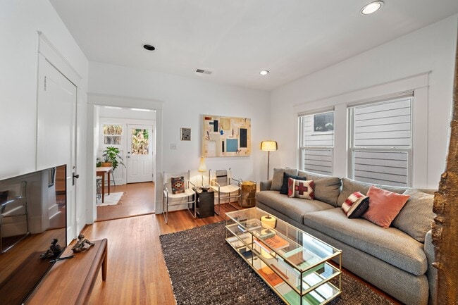 Photo - 4314 Stanford St