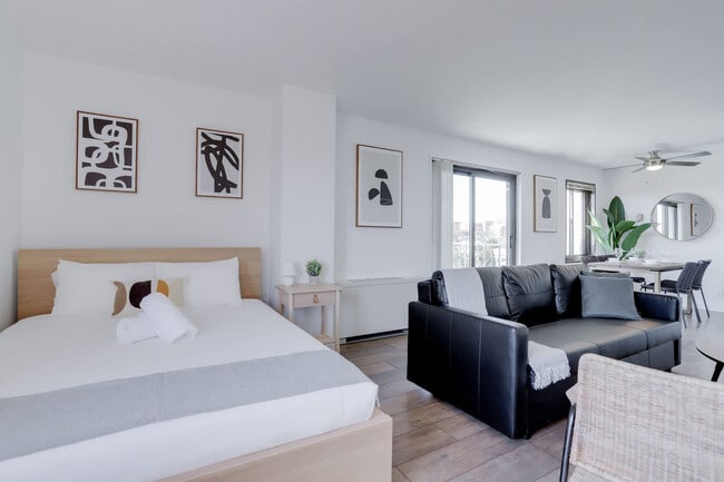 Photo - 2525 10th St N Unidad FL9-ID1022583P