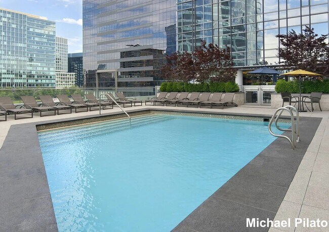 Photo - 100 Pier 4 Blvd. Unidad 414