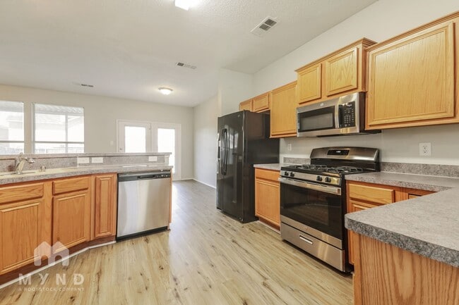 Photo - 135 Wembley Way