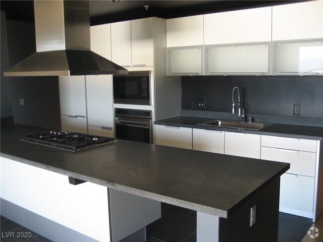 Building Photo - 2755 W Pebble Rd Unit 313 Rental