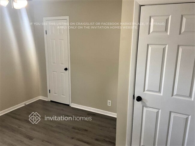 Photo - 1227 Lawler Ave
