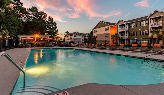 Hawthorne at Murrayville Sparkling Swimming Pool - Hawthorne at Murrayville