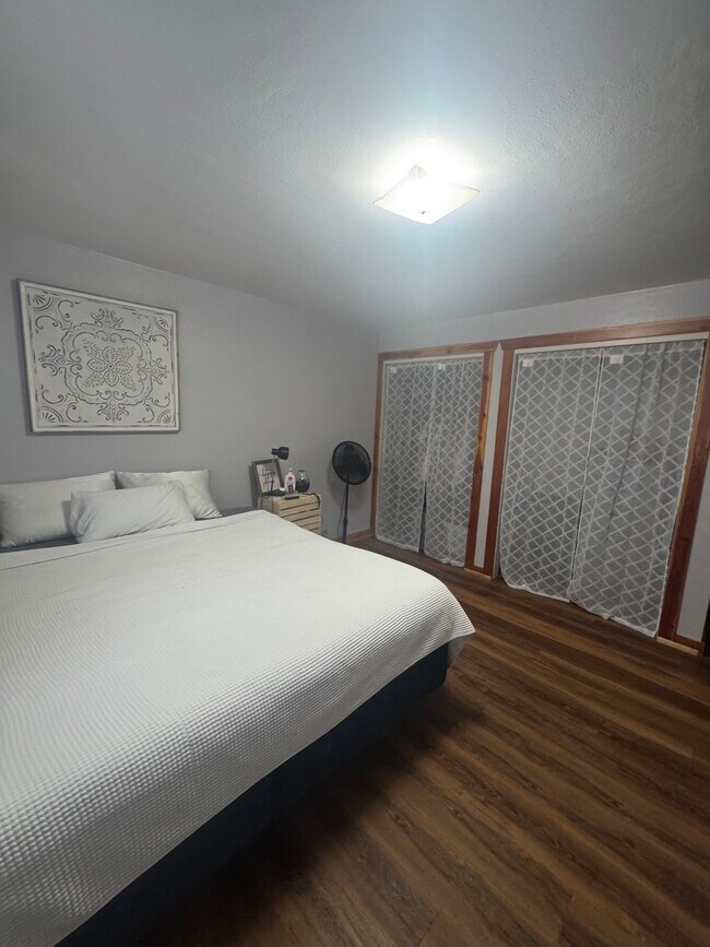 Photo - 749 S Grant St