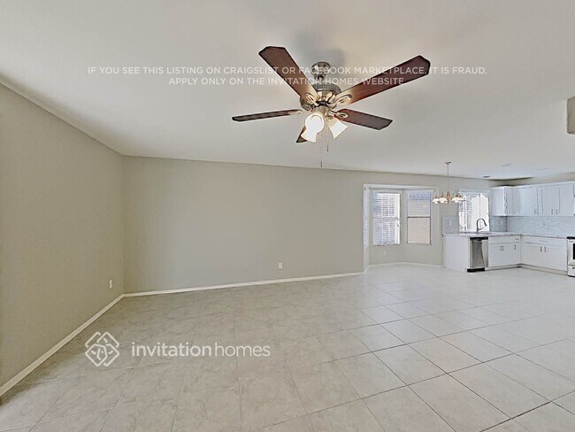 Photo - 605 E Devon Dr