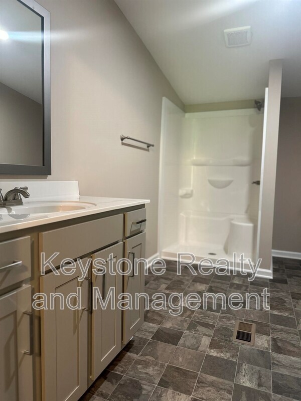 Photo - 221 Bumpus Mill Rd