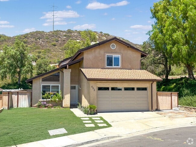 Building Photo - Beautifully updated 4-bed, 3-bath, two-sto... Rental