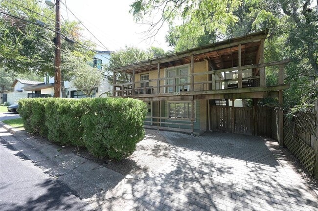 Building Photo - 1603 Courtland Ln