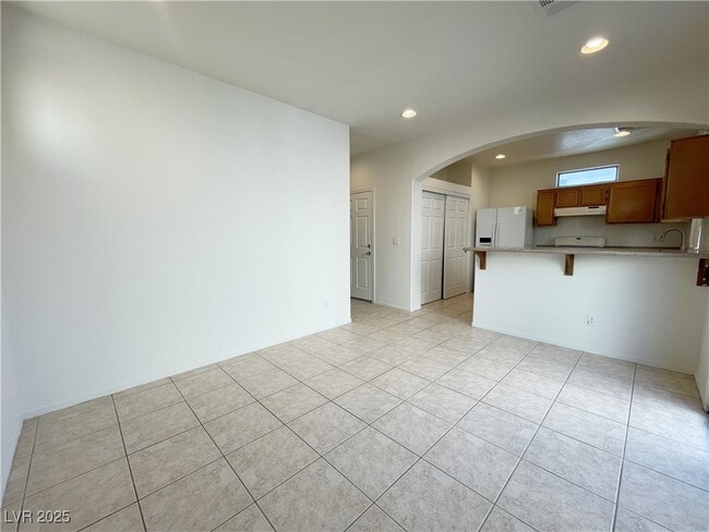 Building Photo - 1838 Versante Ave Rental