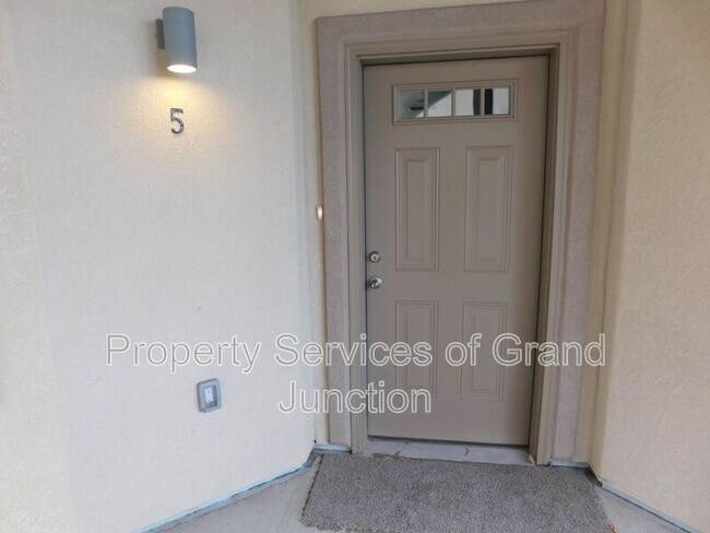 658 Brookwillow Dr Unit 5