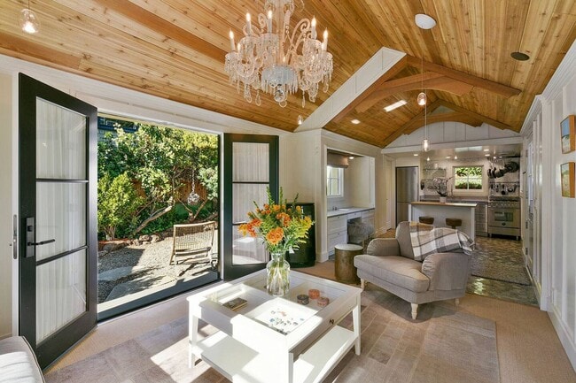 Building Photo - 7-7 Summit Ave Unit 7