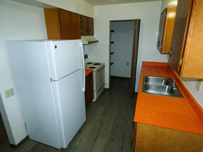 Photo - 401 Grant St