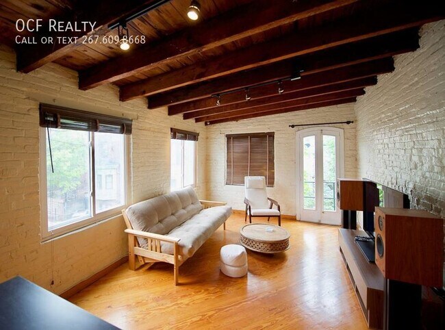 Photo - 2223 Latimer St