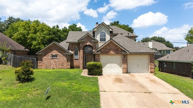 Building Photo - 714 Silver Creek Dr