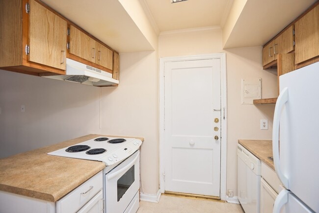 Photo - 1339 Briarwood Dr NE