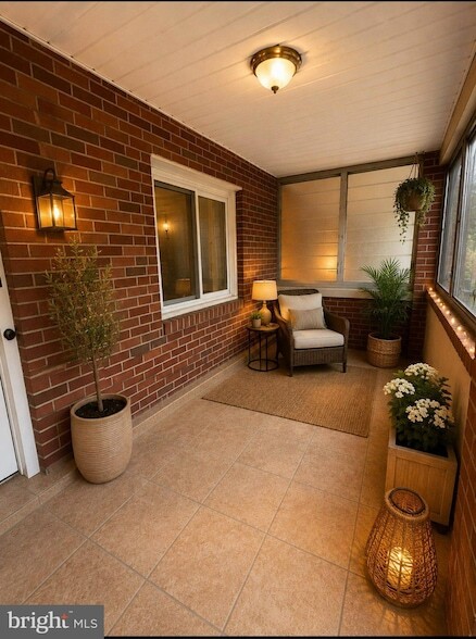 Photo - 3426 Baker St NE
