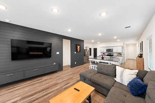 6010 Canyon Dawn Dr