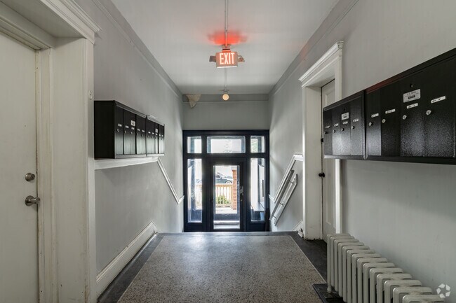 675 W Willis St - The Willis