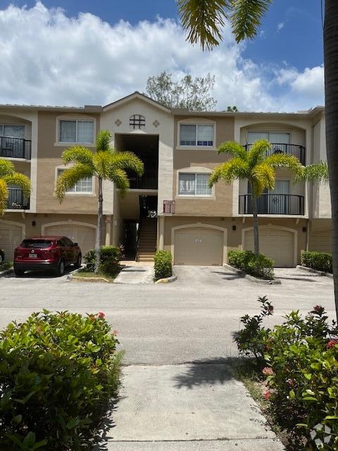 Building Photo - 1300 Crestwood Ct S Unit 1304 Rental