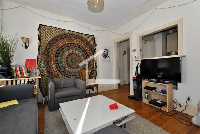 Photo - 2BR 1Bth unit. Heat/Hot Water included. Great location!