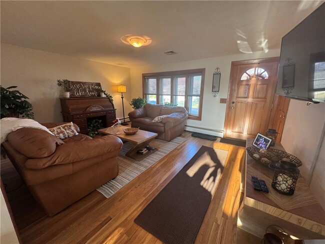 Photo - 73 Armory Dr