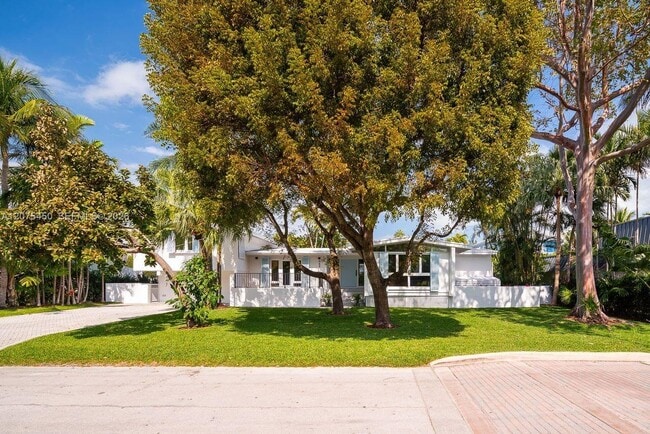 Photo - 669 S Mashta Dr
