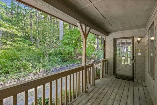 Photo - 195 Cross Brook Dr Unit A
