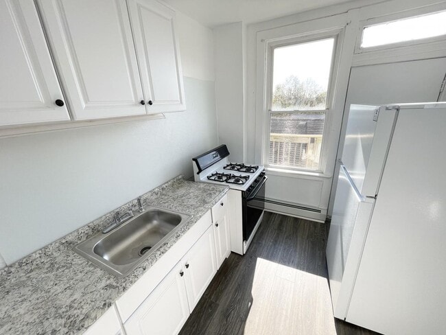 Photo - 2501 Highland Ave Unit 2