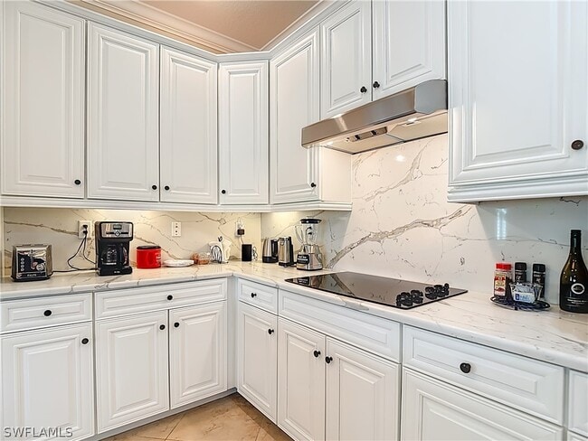 Building Photo - 9250 Veneto Pl