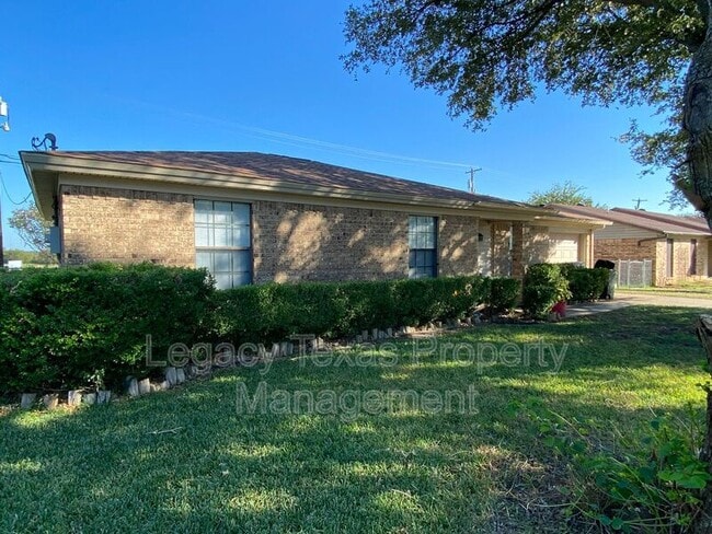 Photo - 1413 Berry Dr
