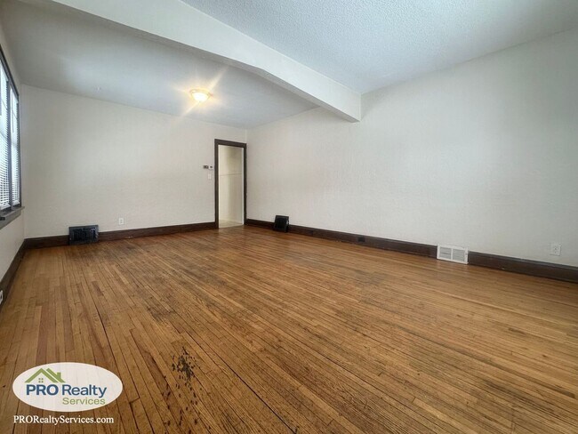 Photo - 4001-4003 N Bryant Ave