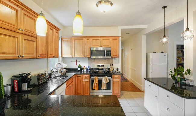 Photo - 13 Sachem St Unit 2