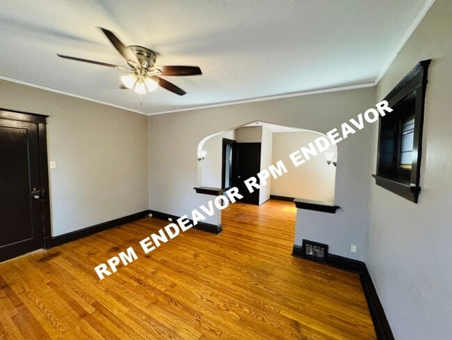 Building Photo - 5800 Goener Ave Unit 5800 Goener Ave 1F