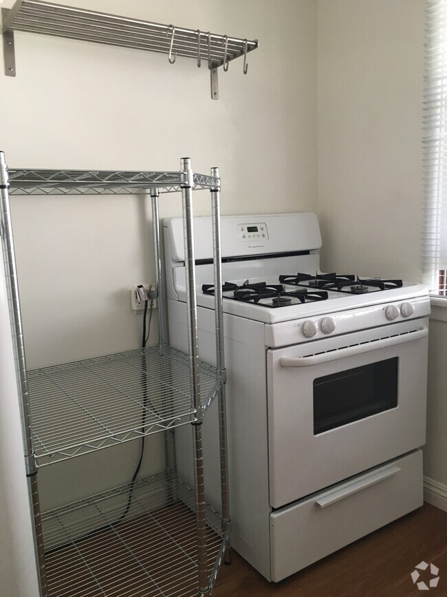 Building Photo - 1241 Bundy S Dr Rental