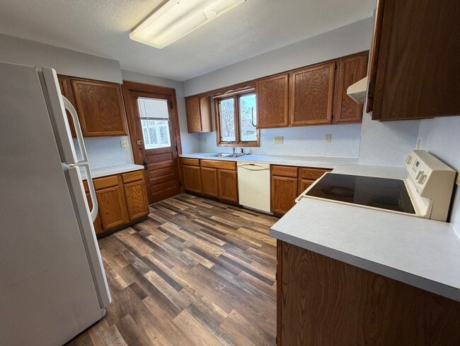 Photo - PRICE REDUCED! 3 Bedroom, 2 Bathroom House Located in Stanton near downtown and High School!