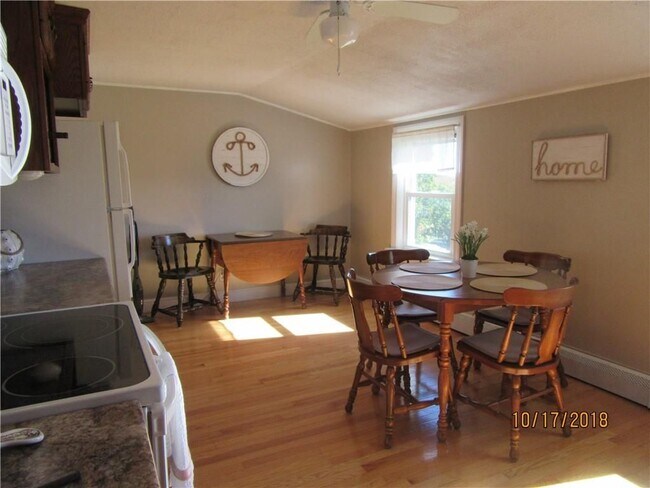 5443 Post Rd Unit 2