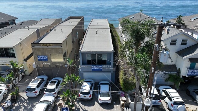6571 Del Playa Dr Unidad 1
