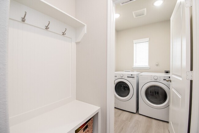 Photo - 17007 Shine Bright Ct
